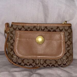 Coach Y2K Signature C Wristlet EUC